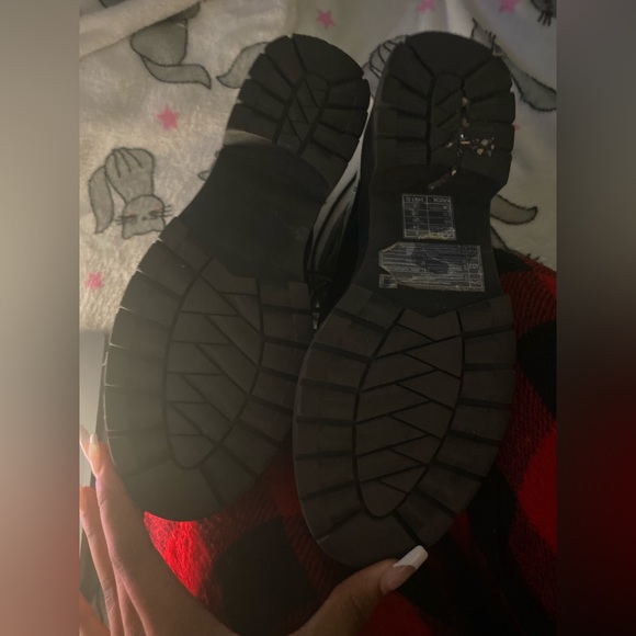 Forever21 Glossy Combat Boots || Size 7 - Picture 6 of 7